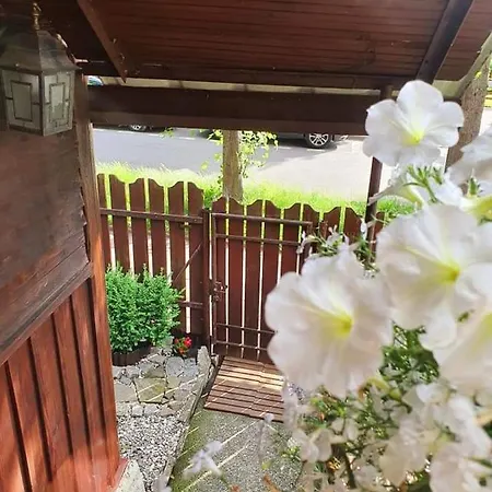 Δωμάτια σε οικογενειακή κατοικία Pod Sniezynka *